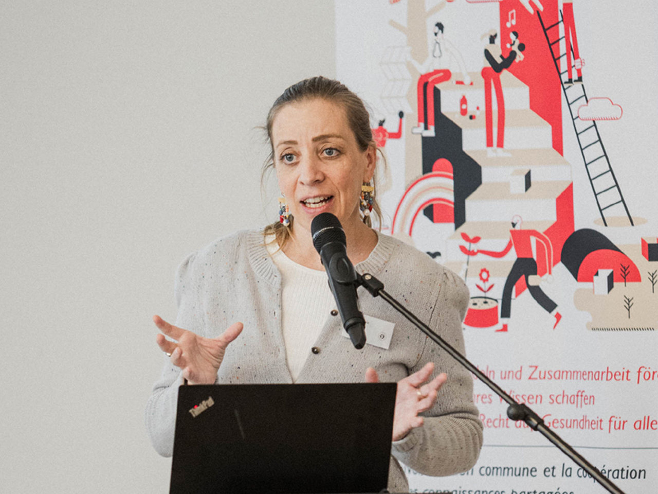 MAM*AI Developing an AI-enabled Medical Chatbot for Midwives